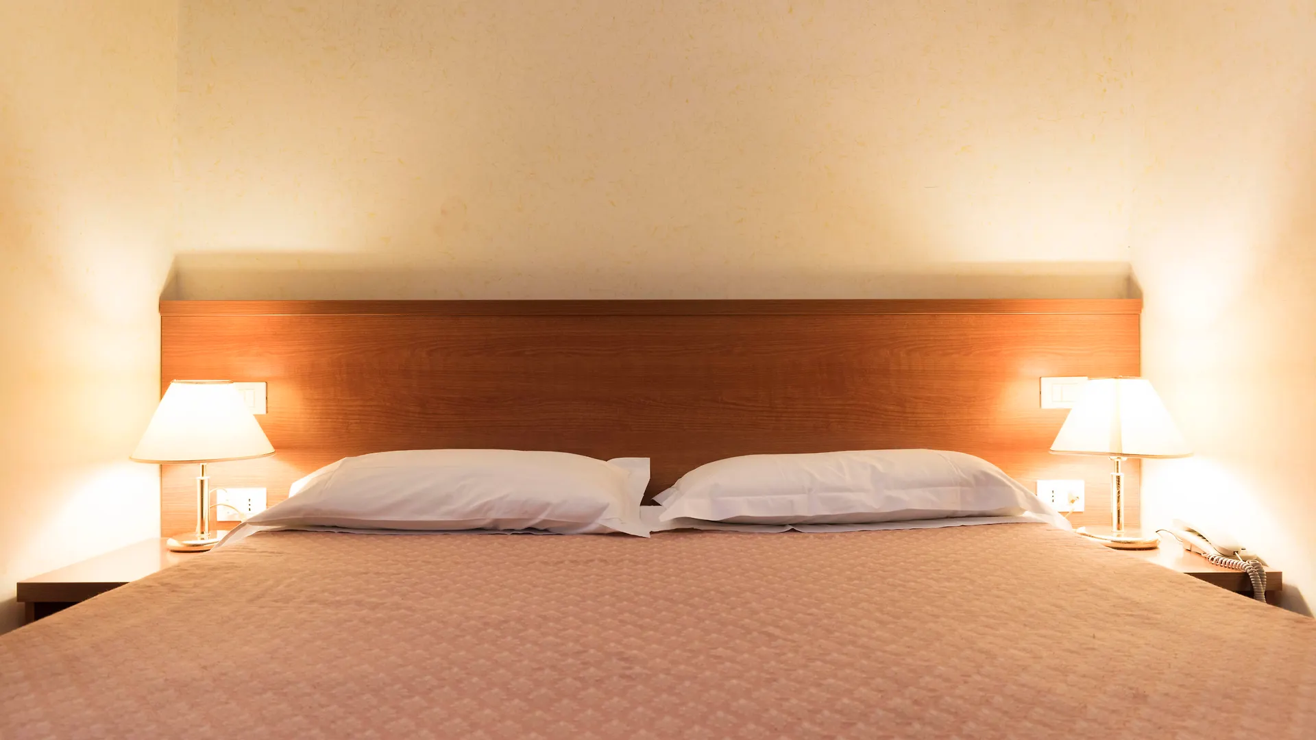 Hotel Stromboli 3*, Rome Italy